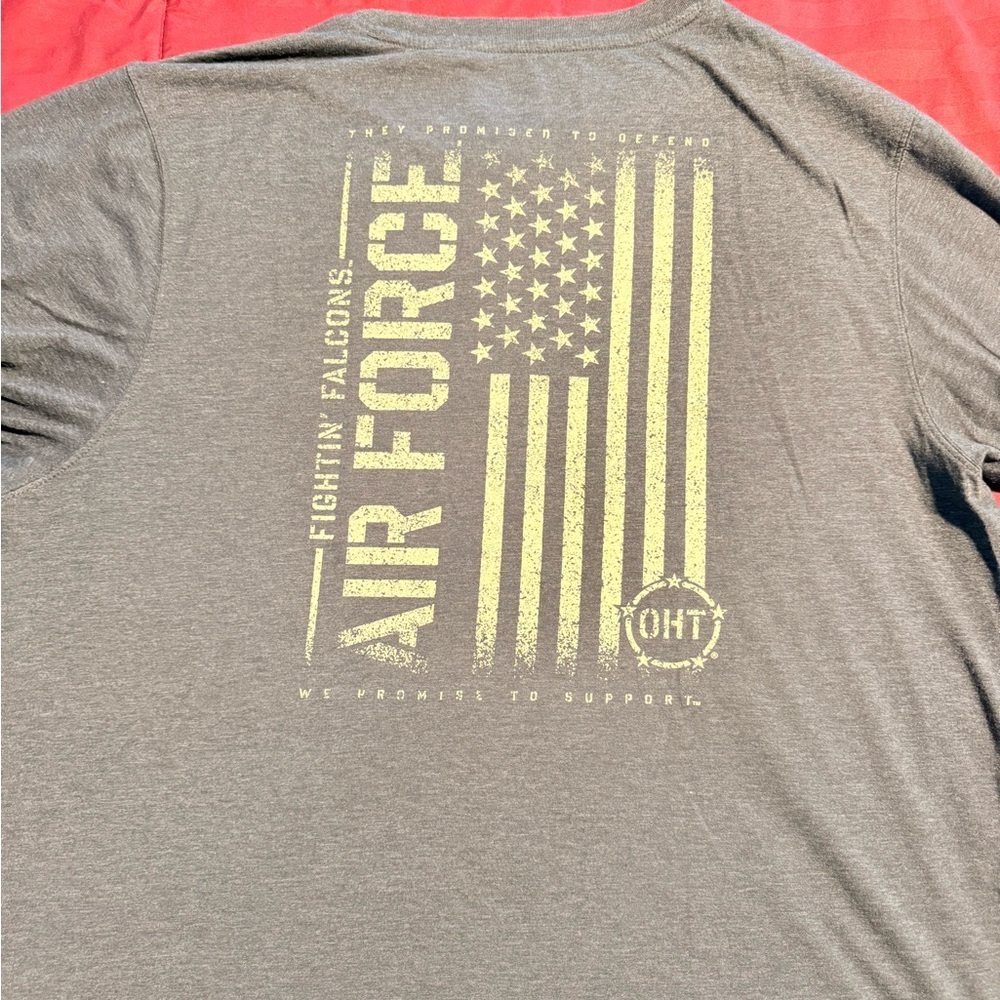 Colosseum Gray Air Force Falcons Tee - Picture 2 of 3